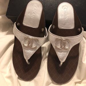 Chanel thongs sandal Laminated Goatskin Silver